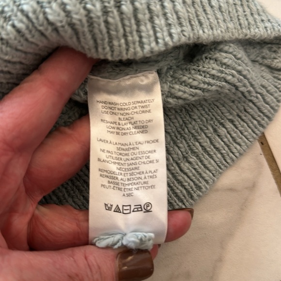 Anthropologie Bat wing sweater. - Picture 5 of 5